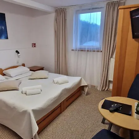 Ariston アパートホテル
