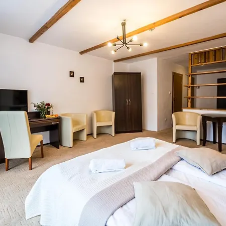 Ariston شقة فندقية كارباش