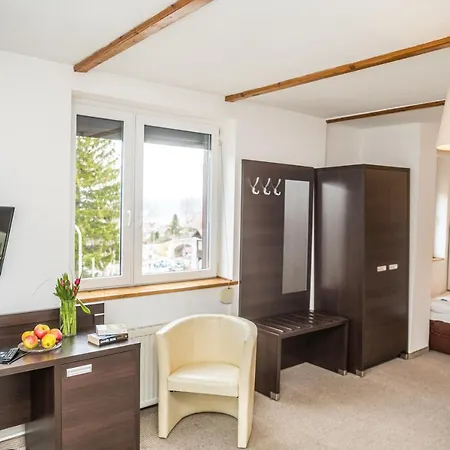 Apart Otel Ariston 4*