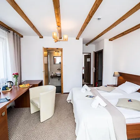 Aparthotel Ariston 3*